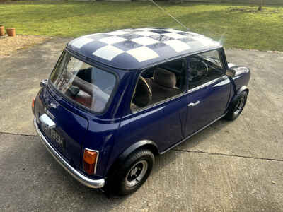 Austin mini 1000 1973 very low mileage ,rare colour.