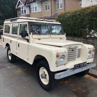 1974 Series 3 Land Rover 109 Safari - rare petrol 11 seater