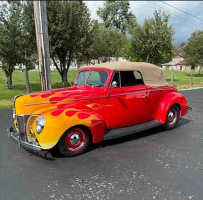 1940 Ford Deluxe