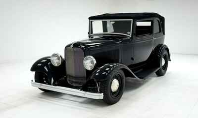 1932 Ford Model B 400 Convertible Sedan