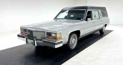 1989 Cadillac Fleetwood S&S Hearse