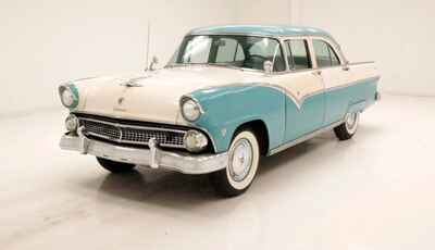 1955 Ford Fairlane Town Sedan