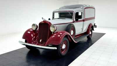 1935 Dodge KCL 1st Series Humpback Delivery Truck