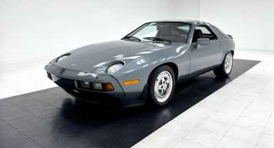 1984 Porsche 928 S Coupe