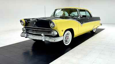 1955 Ford Fairlane Victoria