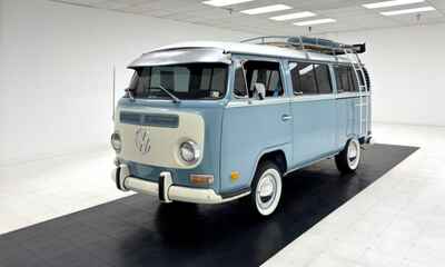 1970 Volkswagen Bus / Vanagon Bus