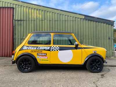 Classic Mini SPI, classic mini race car. Britax race car. Mini Cooper