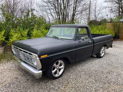 1973 FORD F100 RANGER - RARE CLIP  SHORT BED AUTO PICK UP TRUCK