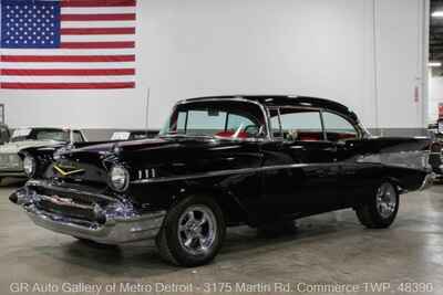 1957 Chevrolet Bel Air / 150 / 210