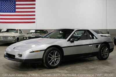 1986 Pontiac Fiero SE