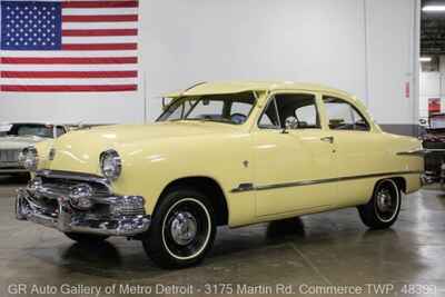 1951 Ford Deluxe