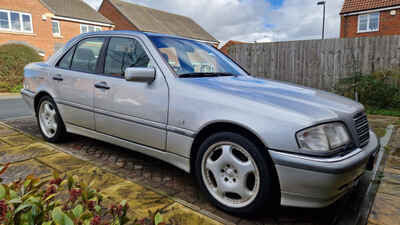 1998 MERCEDES C280 ELEGANCE W202, 2 8 6 CYLINDER . STUNNING CAR.