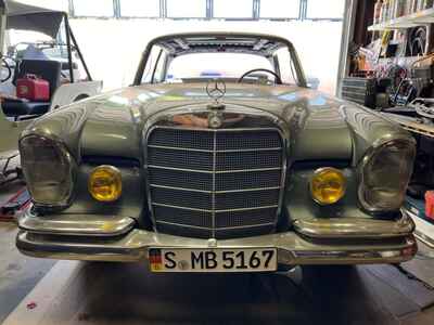 1967 Mercedes-Benz 250SE Sunroof Coupe