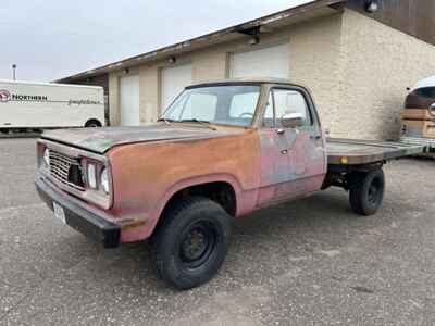 1977 DODGE W-200 M887 Ex Military 4x4 3 / 4 Ton