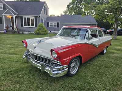 1956 Ford Fairlane Thunderbird