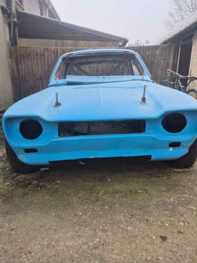 MK1 Ford Escort 4 door shell with logbook