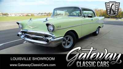 1957 Chevrolet Bel Air / 150 / 210