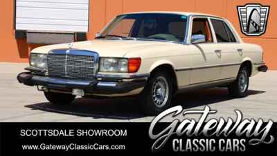 1980 Mercedes-Benz 300-Series