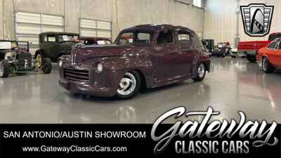 1947 Ford Deluxe  /  Super Deluxe