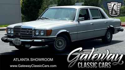 1977 Mercedes-Benz 400-Series