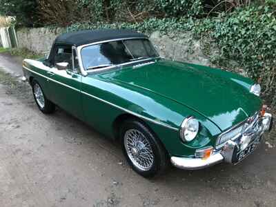 1971 MGB Mk1 ROADSTER. BRITISH RACING GREEN. FULL MOT. OVERDRIVE.