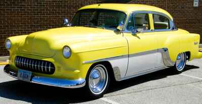 1953 Chevrolet Bel Air / 150 / 210