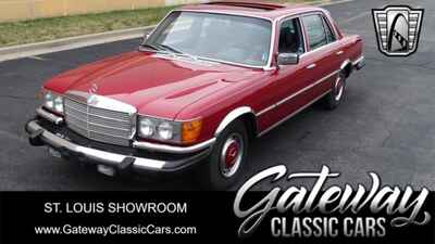 1977 Mercedes-Benz 400-Series