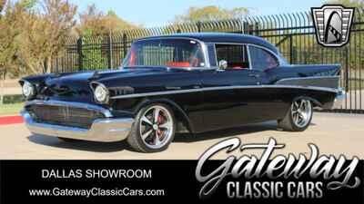 1957 Chevrolet Bel Air / 150 / 210 LT1 Restomod