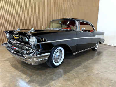 1957 Chevrolet Bel Air / 150 / 210