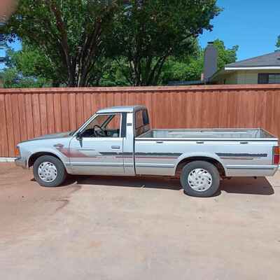 1983 Nissan 720 LONG BED