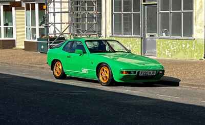 Lovely 1988 Porsche 924S 2 5 Signal Green Gold Teledials Black interior