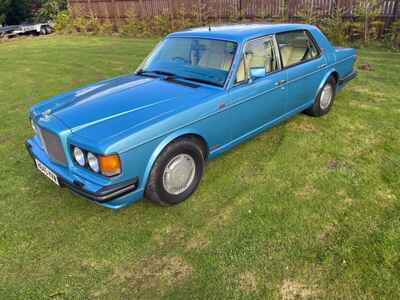 Bentley Turbo R 1990 with only 20, 800 miles from new, good history, years Mot.