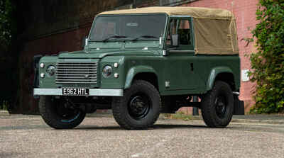 Land Rover Defender 90   300 TDI RHD Soft Top 1987