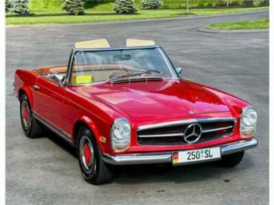 1968 Mercedes-Benz 250SL Pagoda