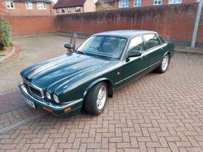 Jaguar XJ6 4 0 Sport Auto X300 straight 6, LPG and Petrol, long MOT