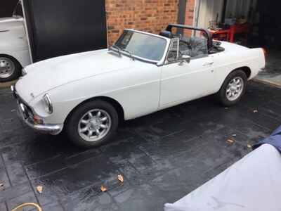 1976 MGB V8 ROADSTER