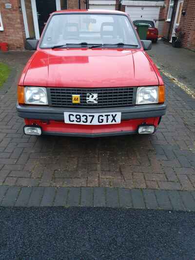 Vauxhall Nova Saloon Merrit 1 2