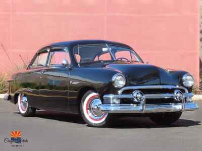 1951 Ford Tudor Deluxe