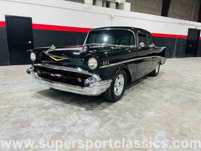 1957 Chevrolet Bel Air / 150 / 210