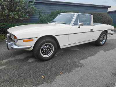 Triumph Stag 3 0L V8 MkII 1975 Manual, Overdrive, new roof & carpets, resprayed