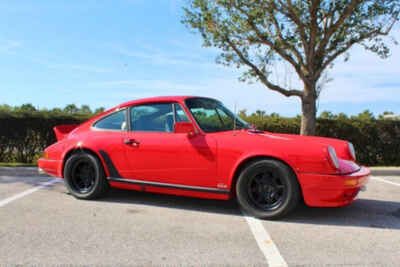 1982 Porsche 911 SC 2dr Coupe