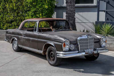 1968 Mercedes-Benz 250SE Sunroof Coupe