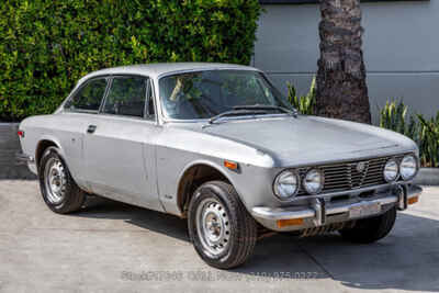 1972 Alfa Romeo GTV 2000