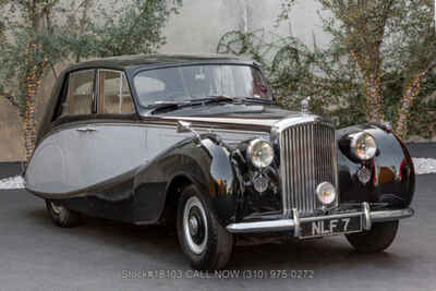 1953 Bentley R-Type Hooper Saloon Right-Hand-Drive