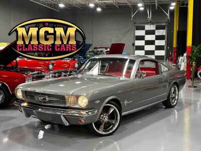 1965 Ford Mustang THIS FASTBACK RESTORED PONY SHOW PAINT JOB