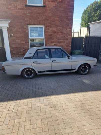 ford cortina mk2 1600e