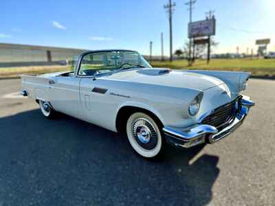 1957 Ford Thunderbird Roadster