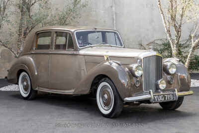 1954 Bentley R-Type Saloon