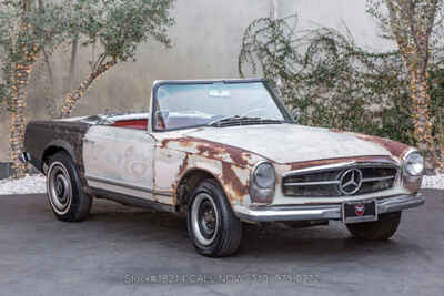 1966 Mercedes-Benz 230SL Pagoda