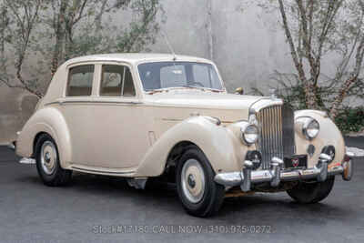 1953 Bentley R-Type Saloon